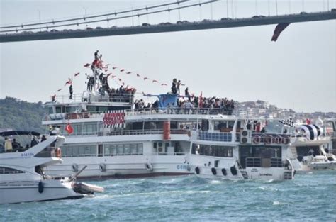 B­e­ş­i­k­t­a­ş­l­ı­l­a­r­ ­B­o­ğ­a­z­­ı­ ­d­u­m­a­n­ ­a­l­t­ı­ ­y­a­p­t­ı­ ­-­ ­İ­Z­L­E­